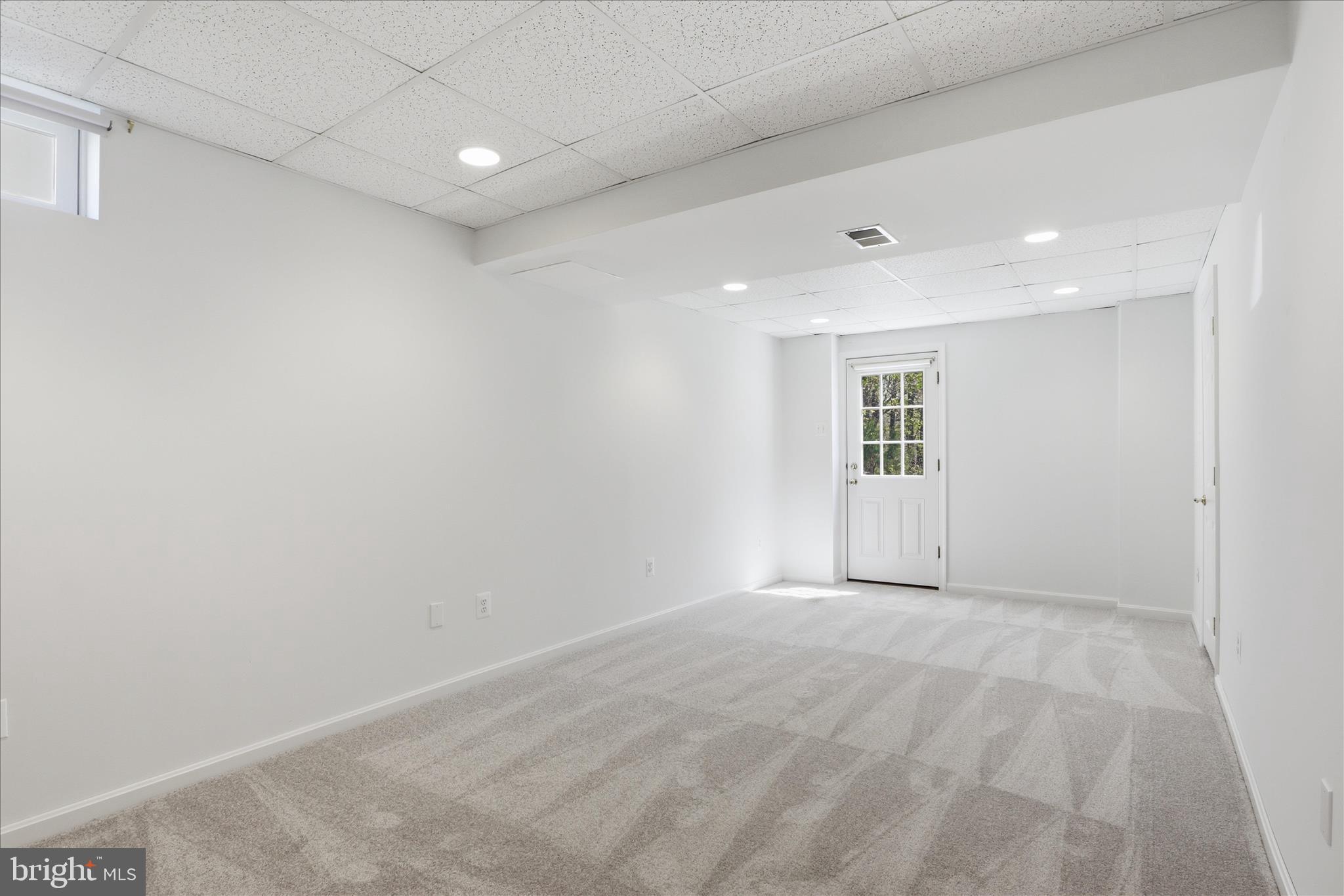 WILLIAMS KNOLL - Residential