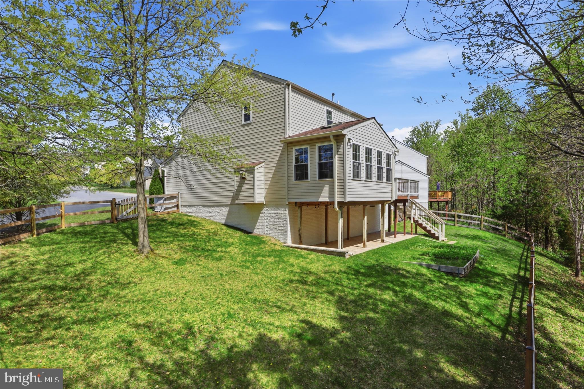 WILLIAMS KNOLL - Residential