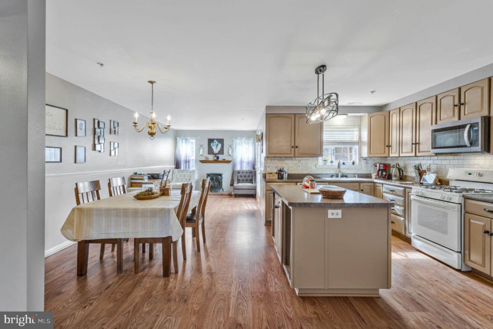 CHAPLINE PLACE - Residential