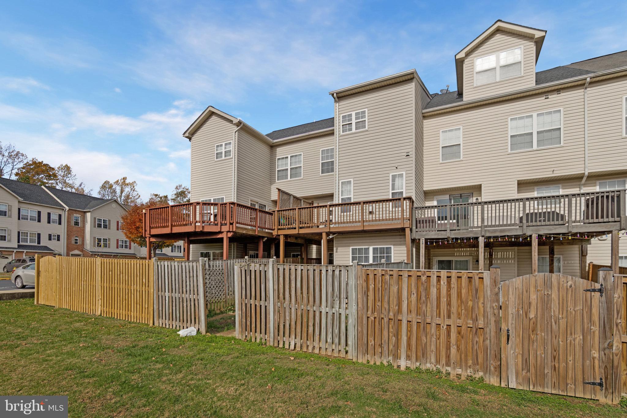 CHAPLINE PLACE - Residential