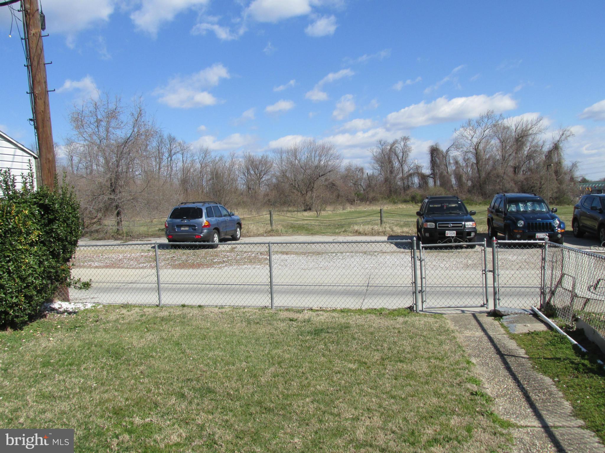 MERRITT HOMES - Residential