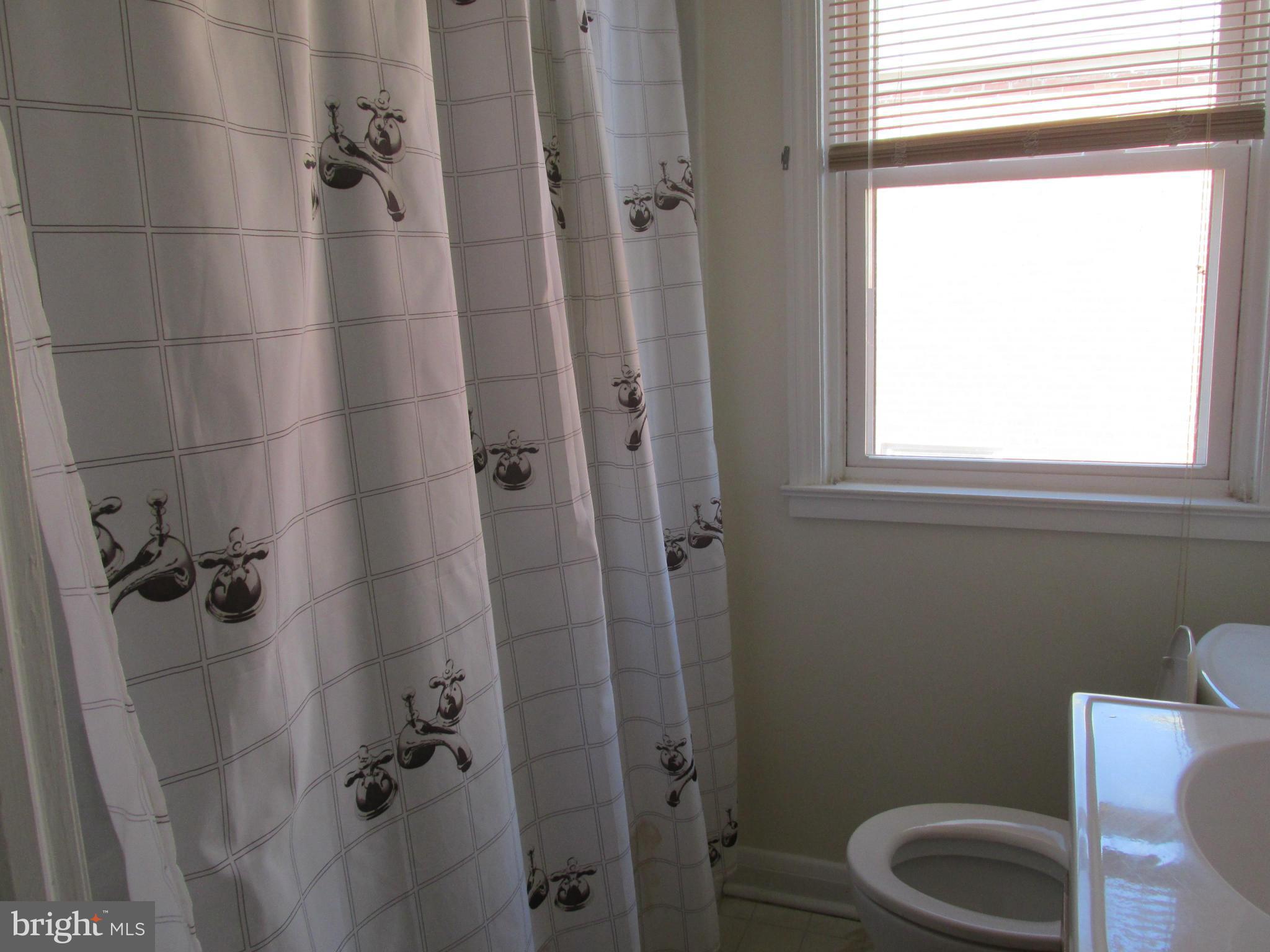 MERRITT HOMES - Residential