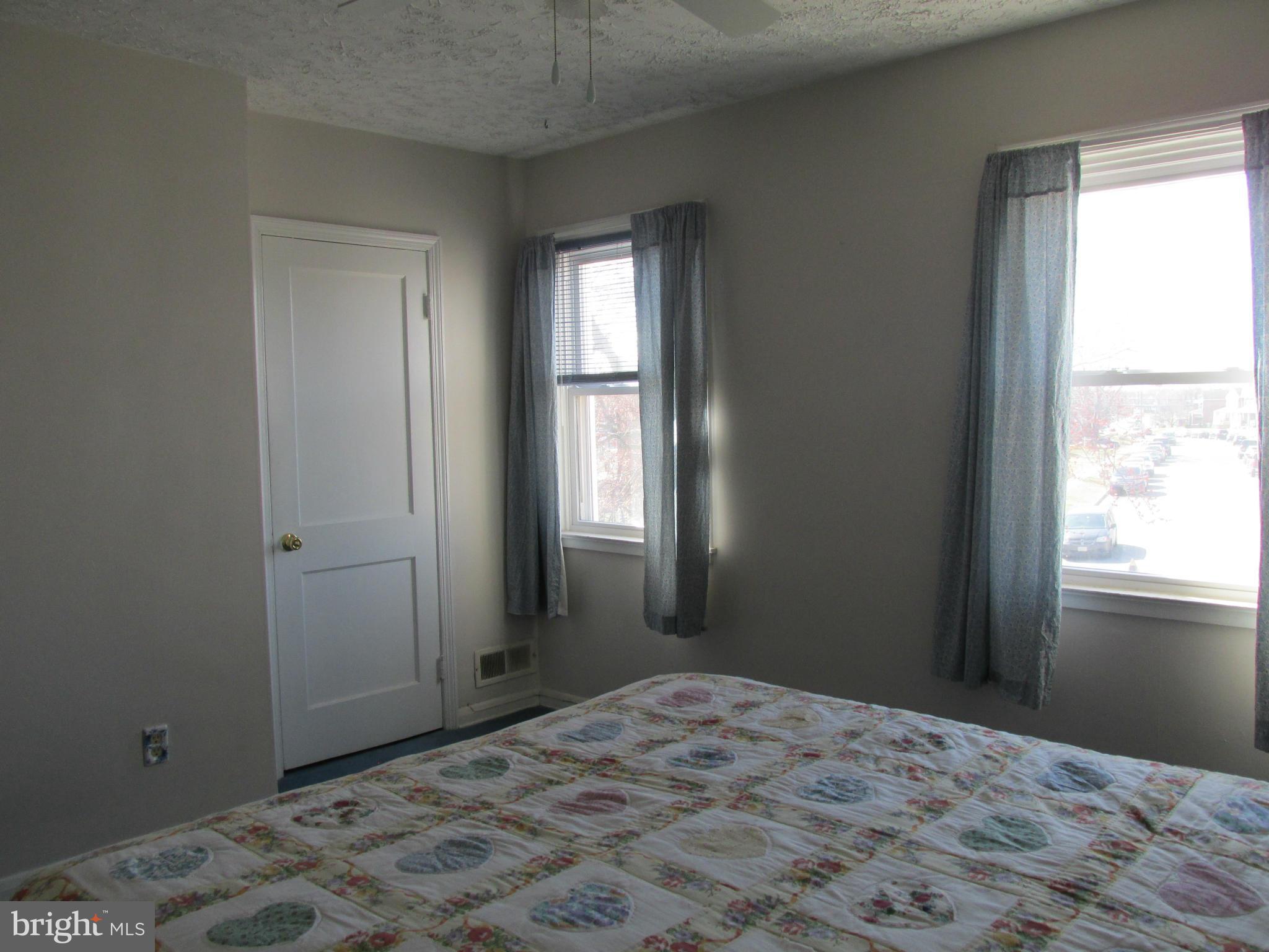 MERRITT HOMES - Residential