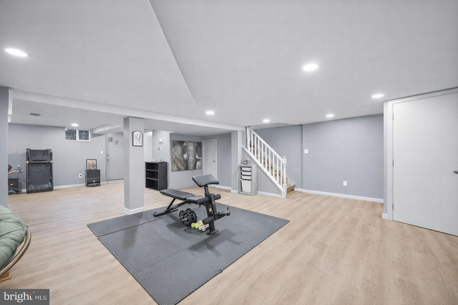 GLENMONT - Residential