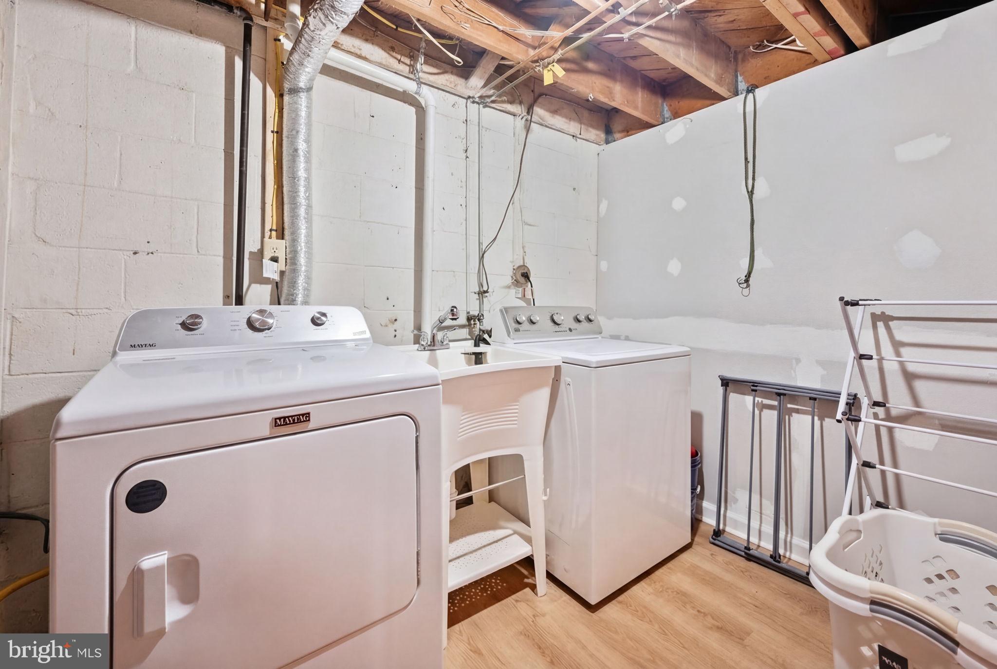 GLENMONT - Residential