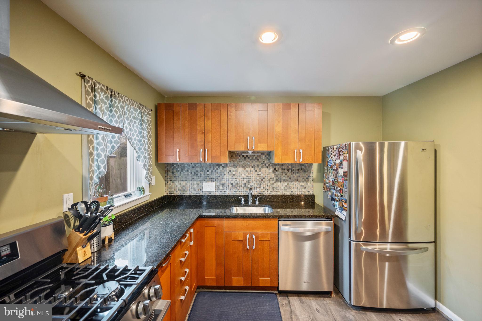 GLENMONT - Residential