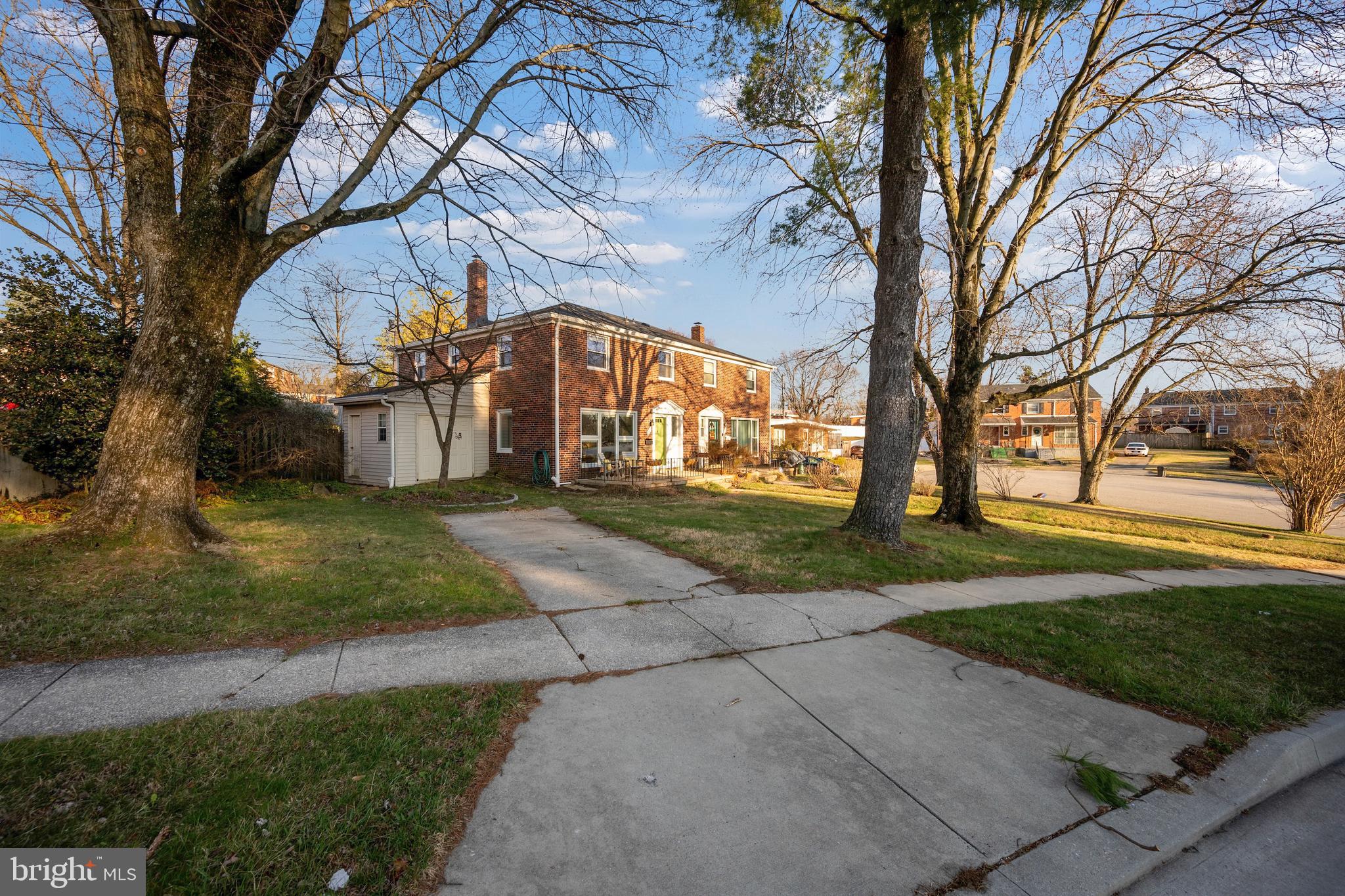 GLENMONT - Residential