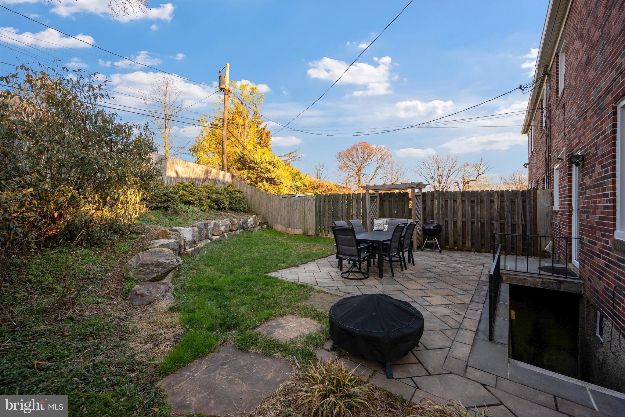 GLENMONT - Residential