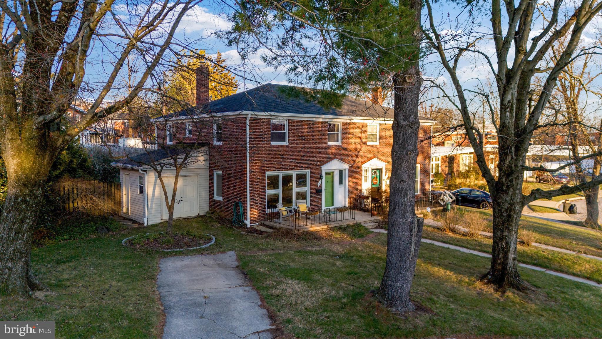 GLENMONT - Residential