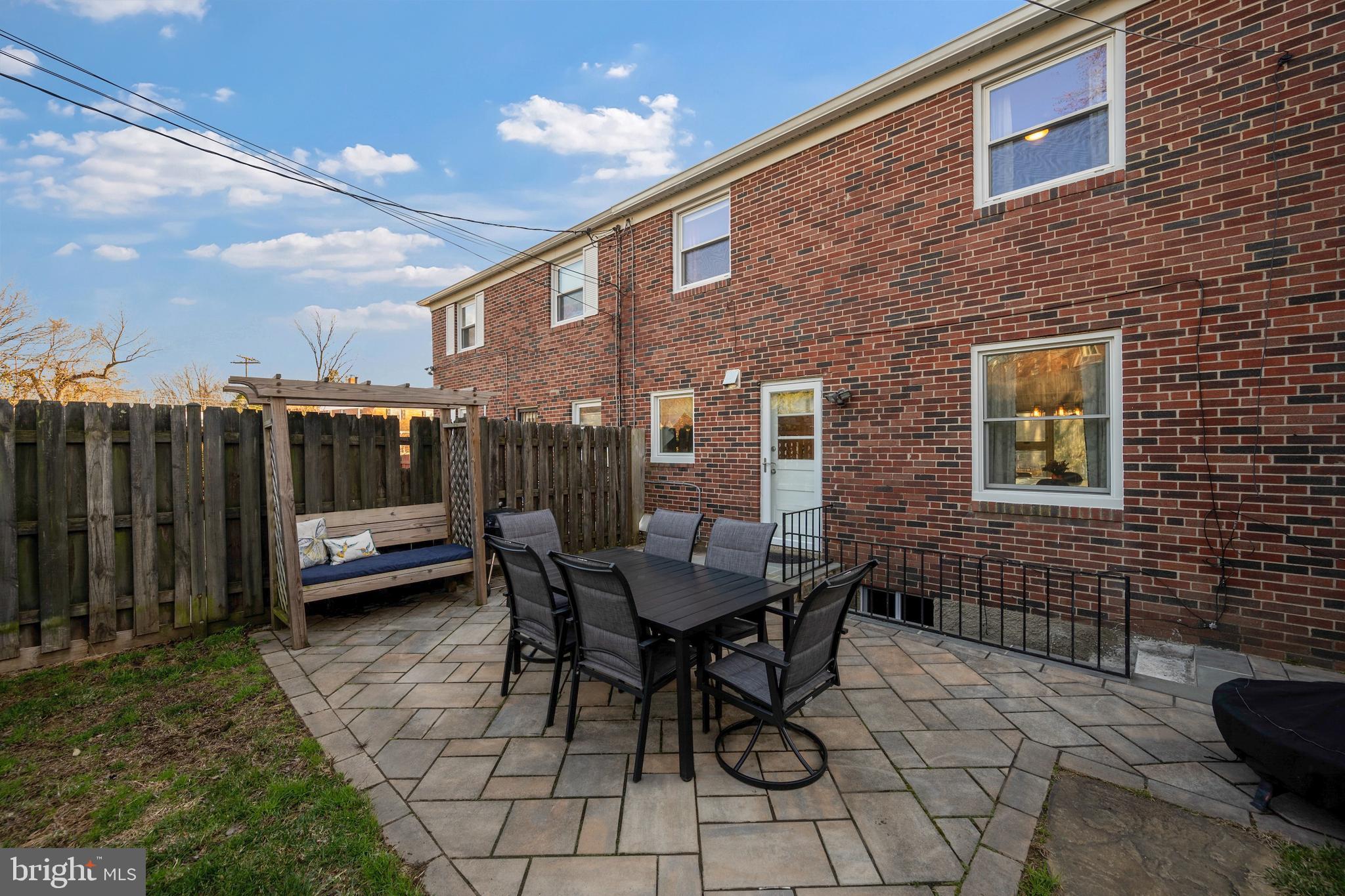 GLENMONT - Residential