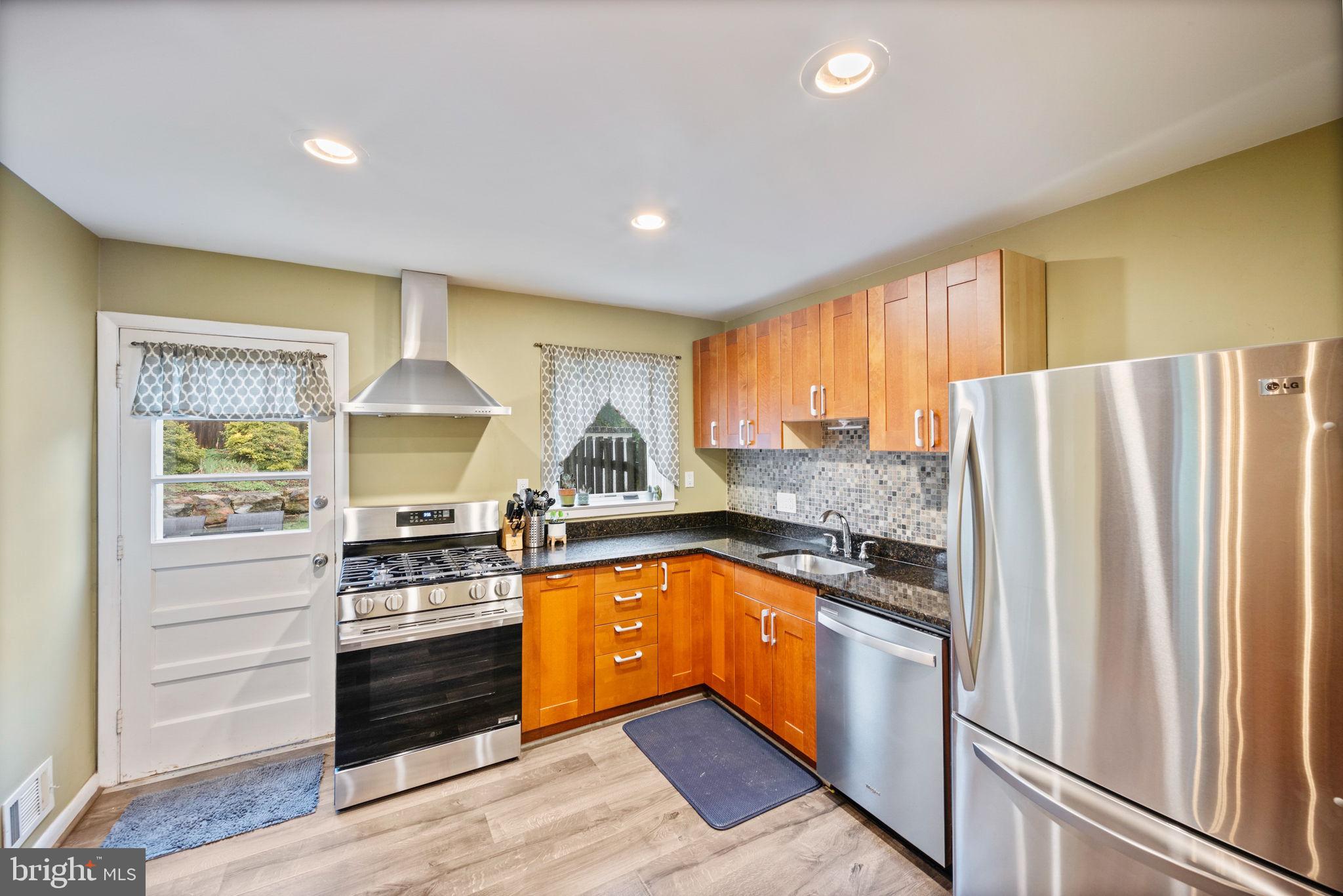 GLENMONT - Residential