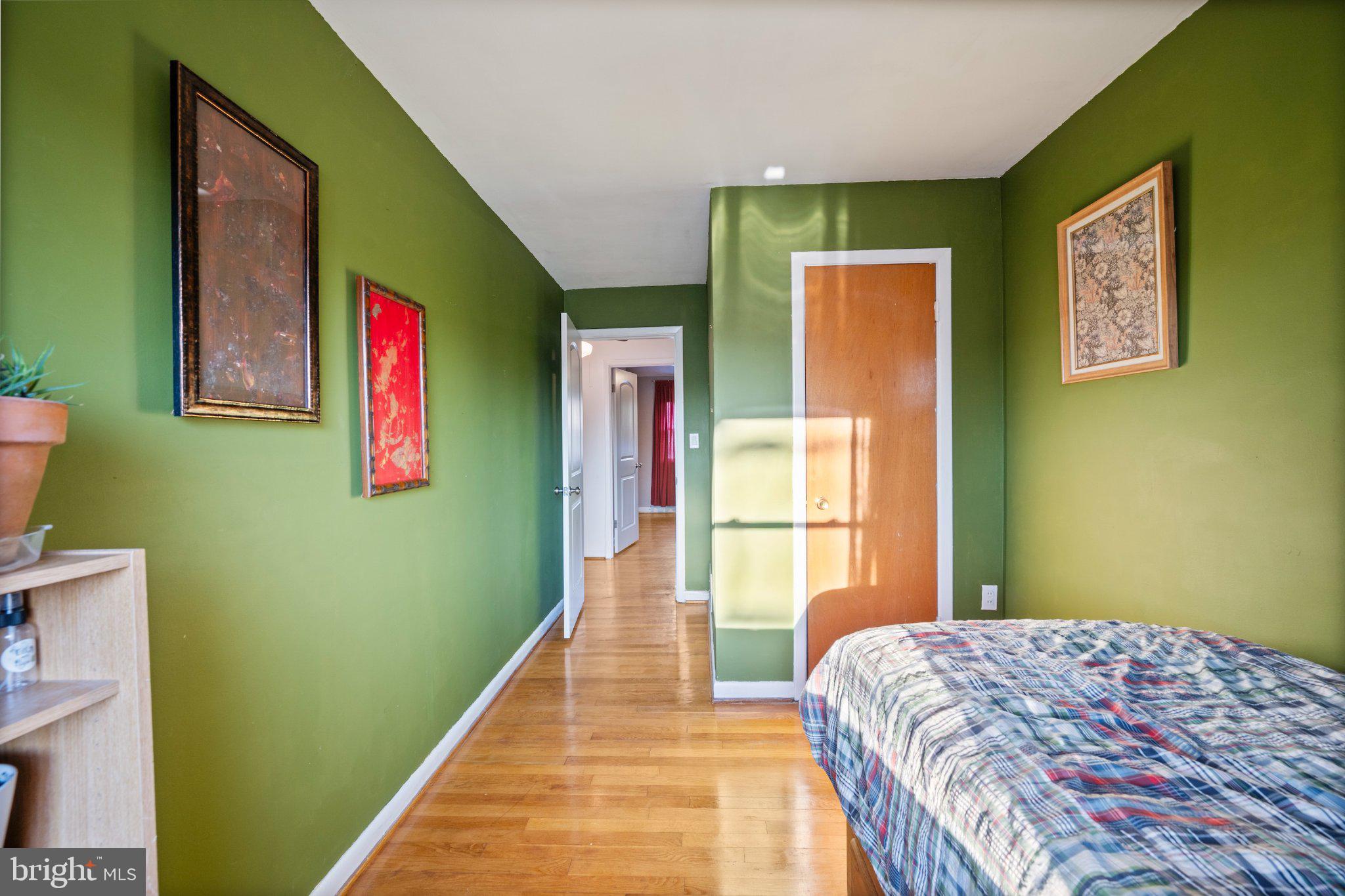 GLENMONT - Residential