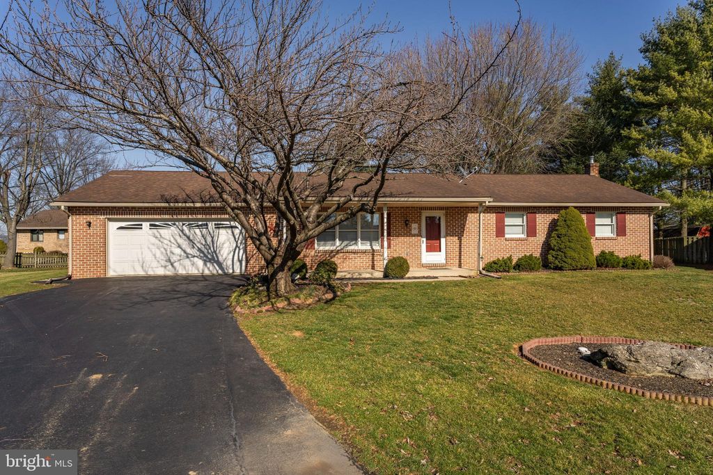 Photo of 350 WOODCHUCK DR, EPHRATA, PA 17522 (MLS # PALA2030856)