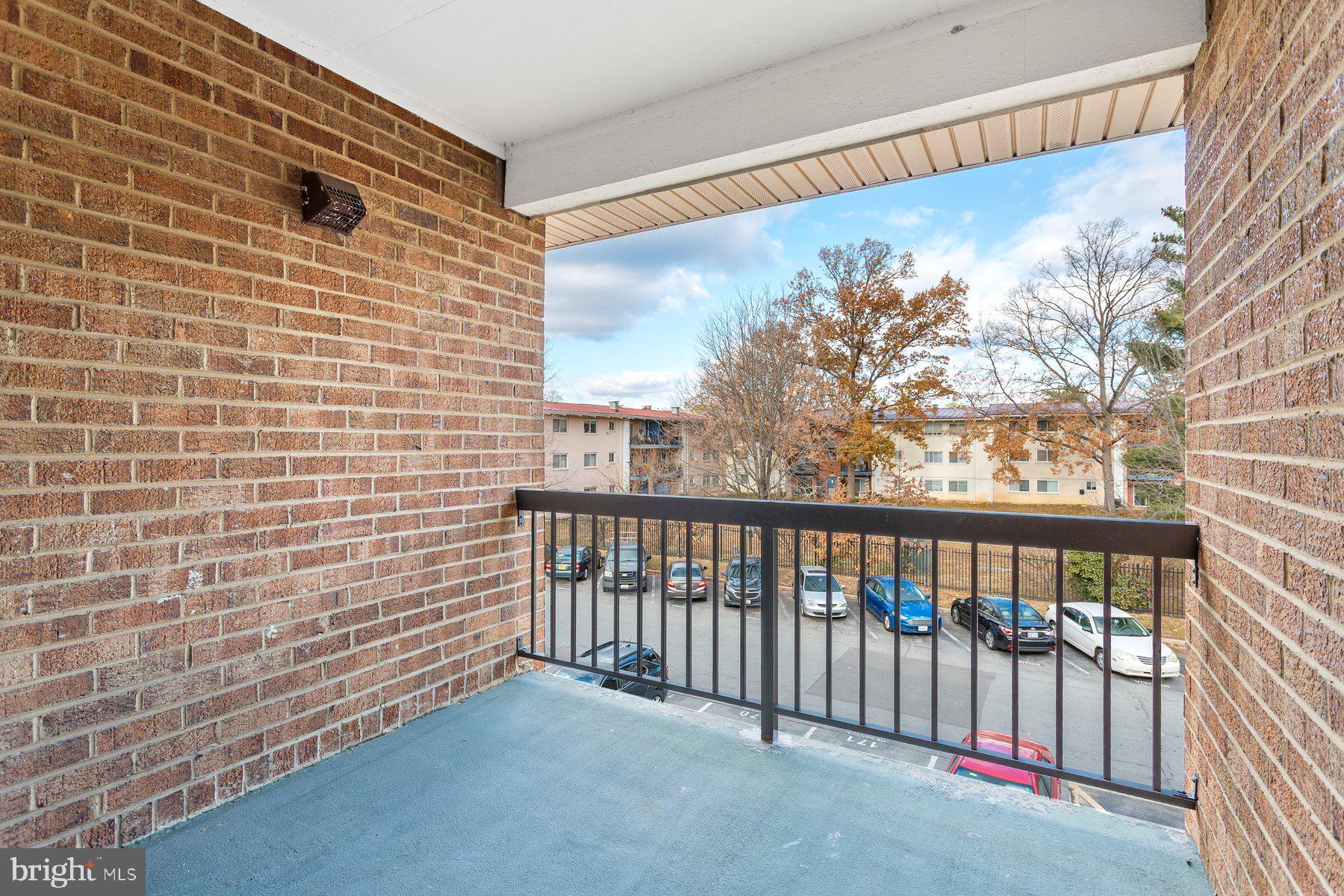 CHERRY GLEN CONDOS - Residential