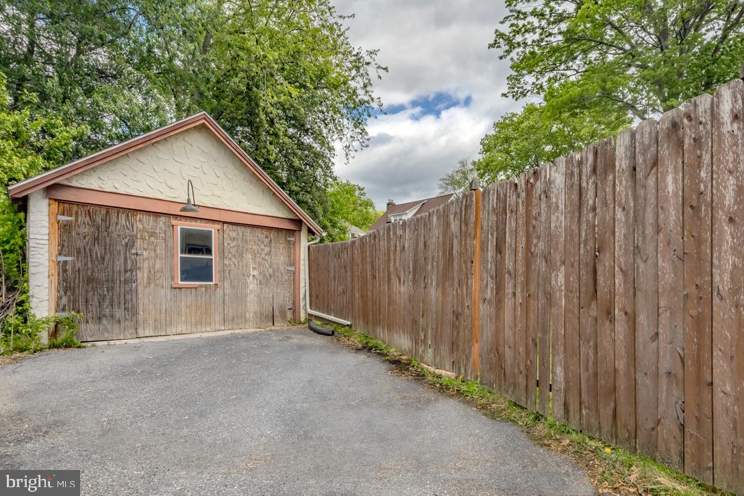 DREXEL HILL - Residential