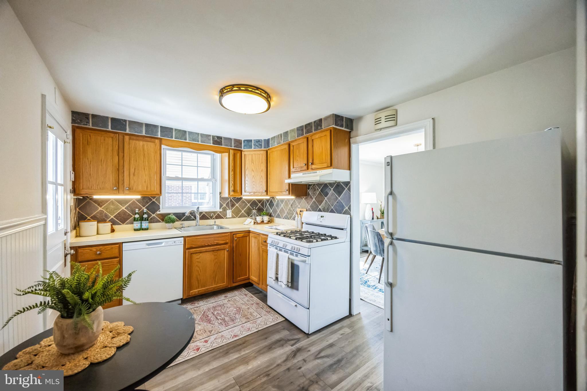 LEEDOM ESTS - Residential