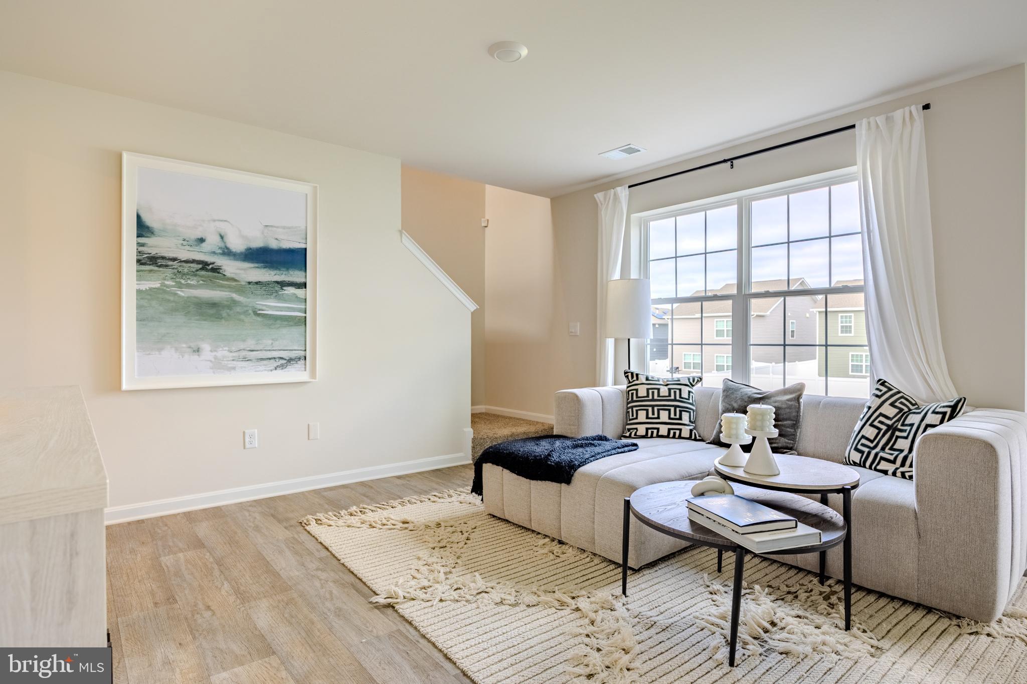 WEST WIND - Residential Lease