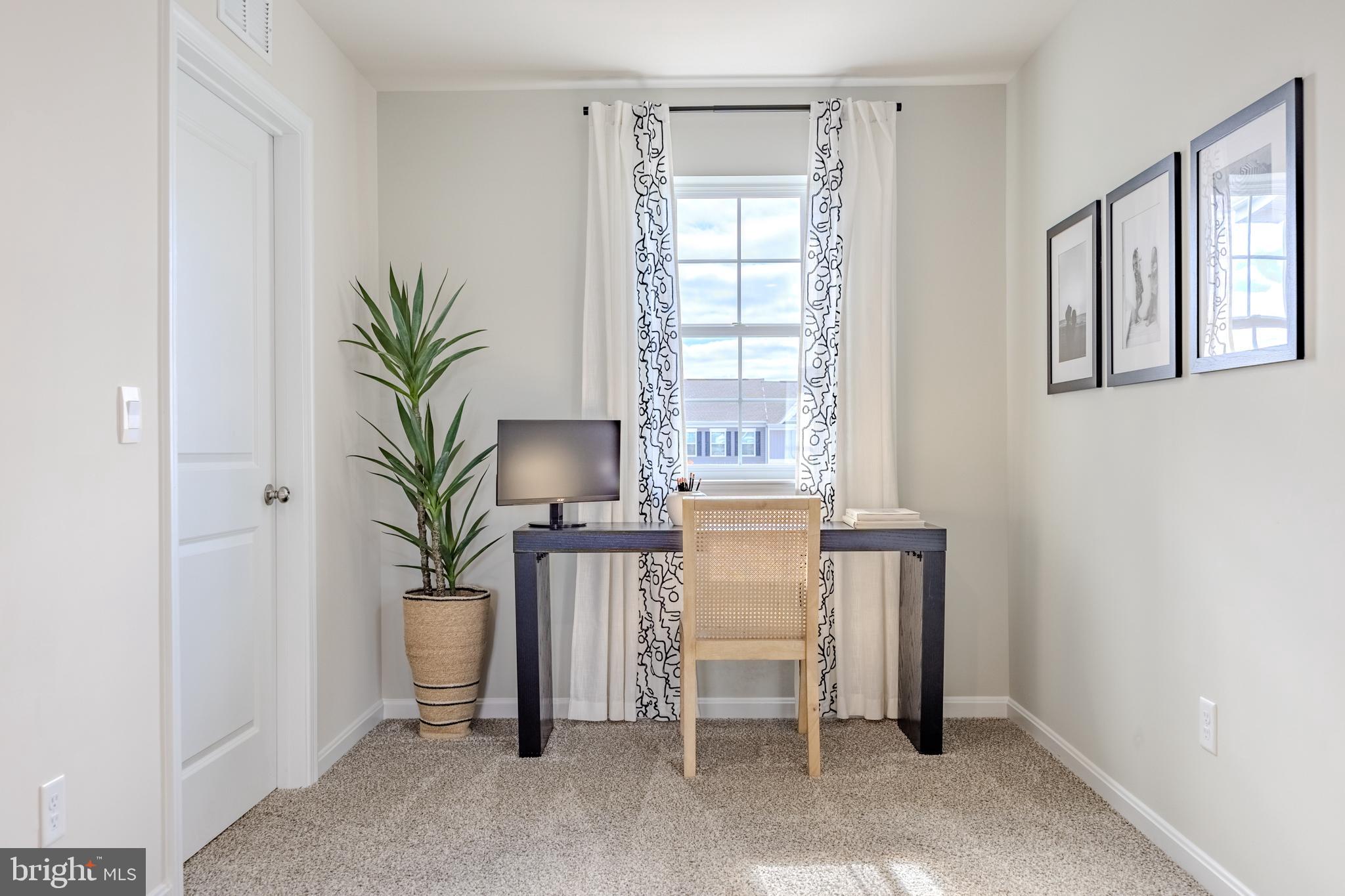 WEST WIND - Residential Lease