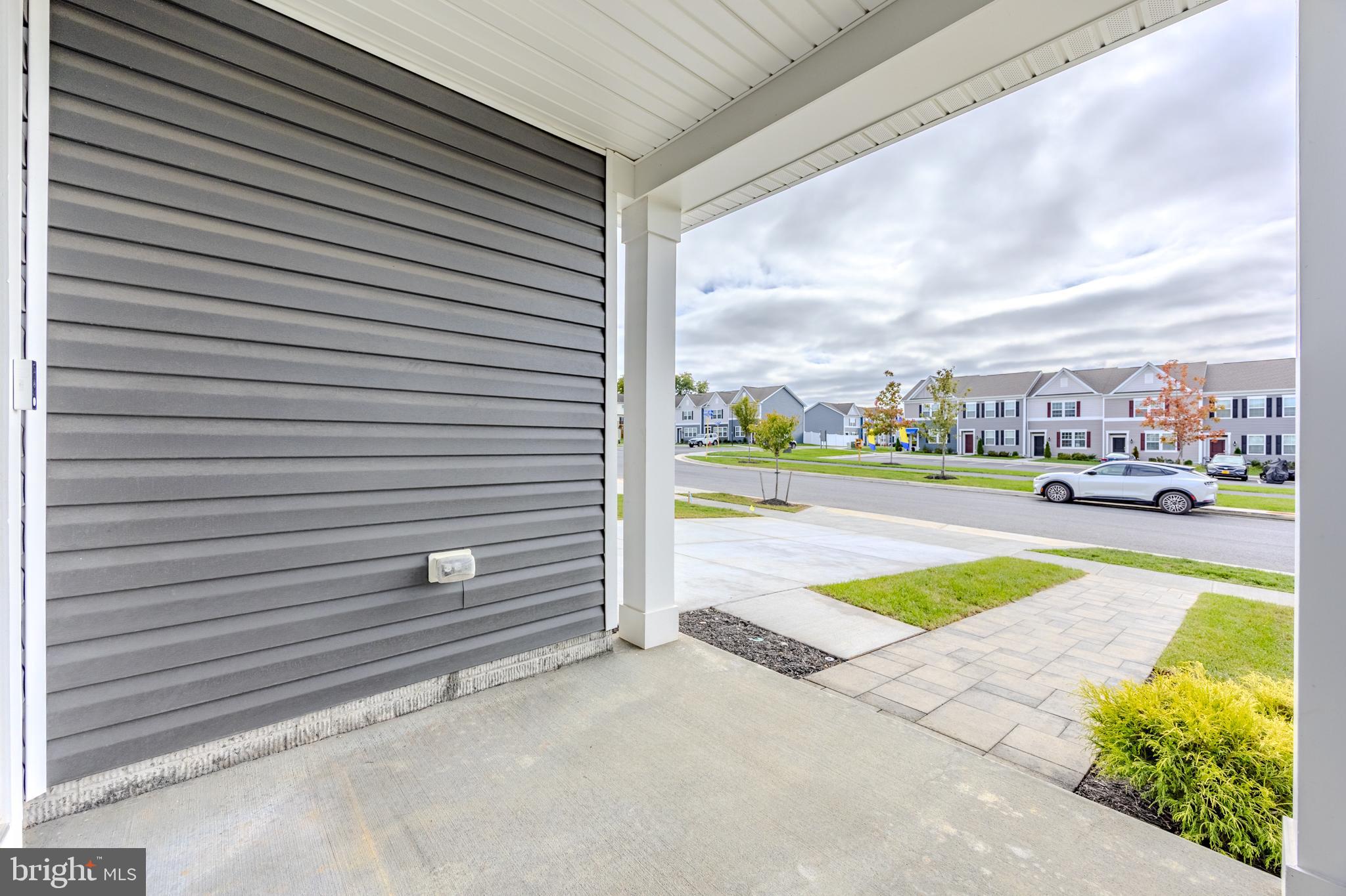 WEST WIND - Residential Lease