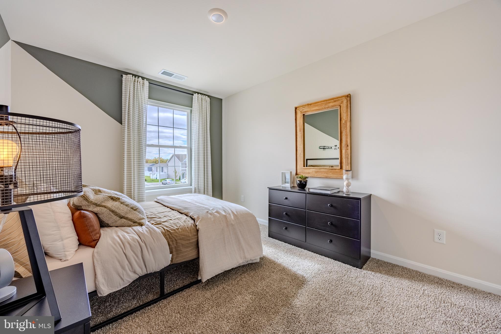 WEST WIND - Residential Lease