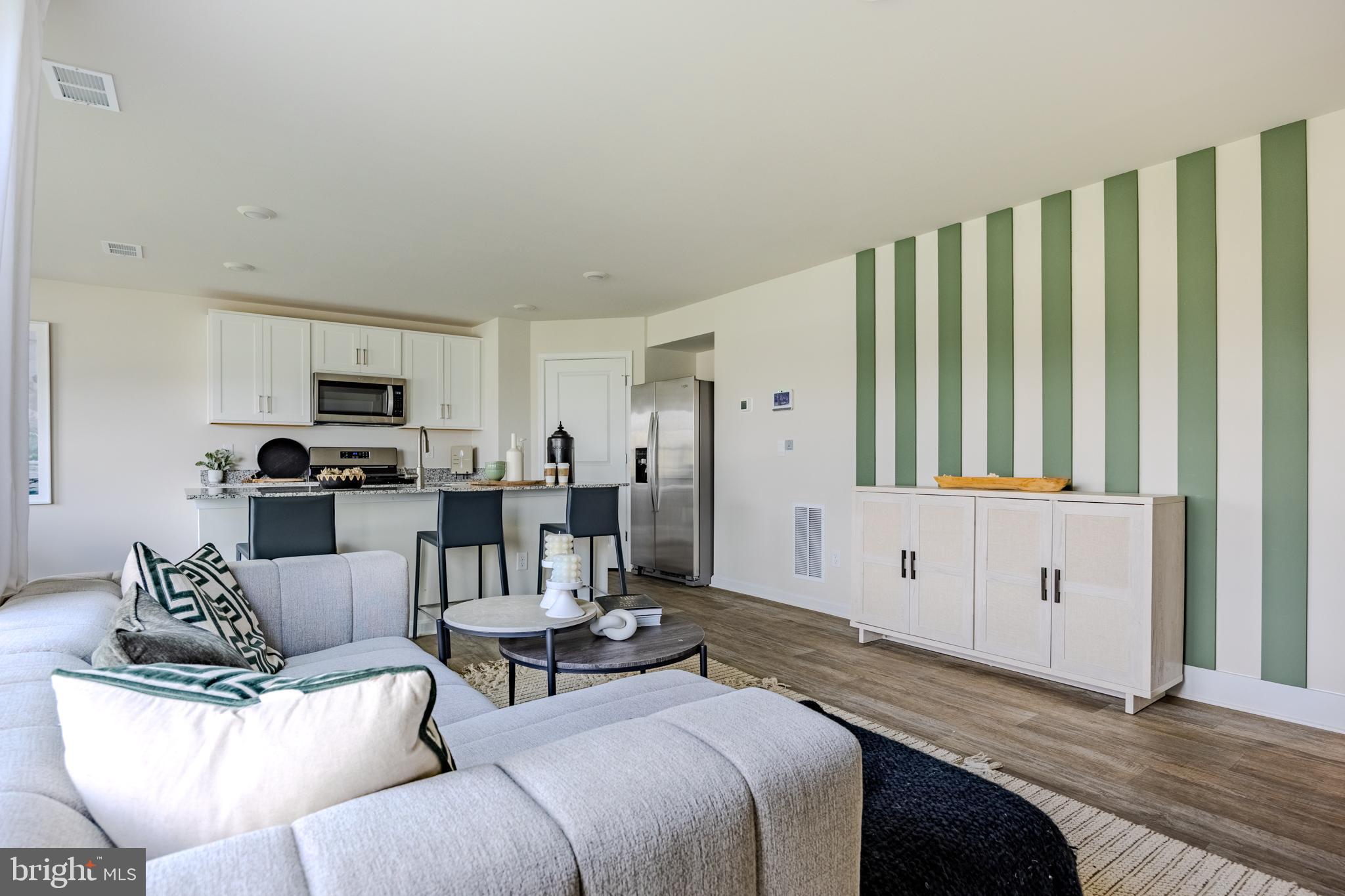 WEST WIND - Residential Lease