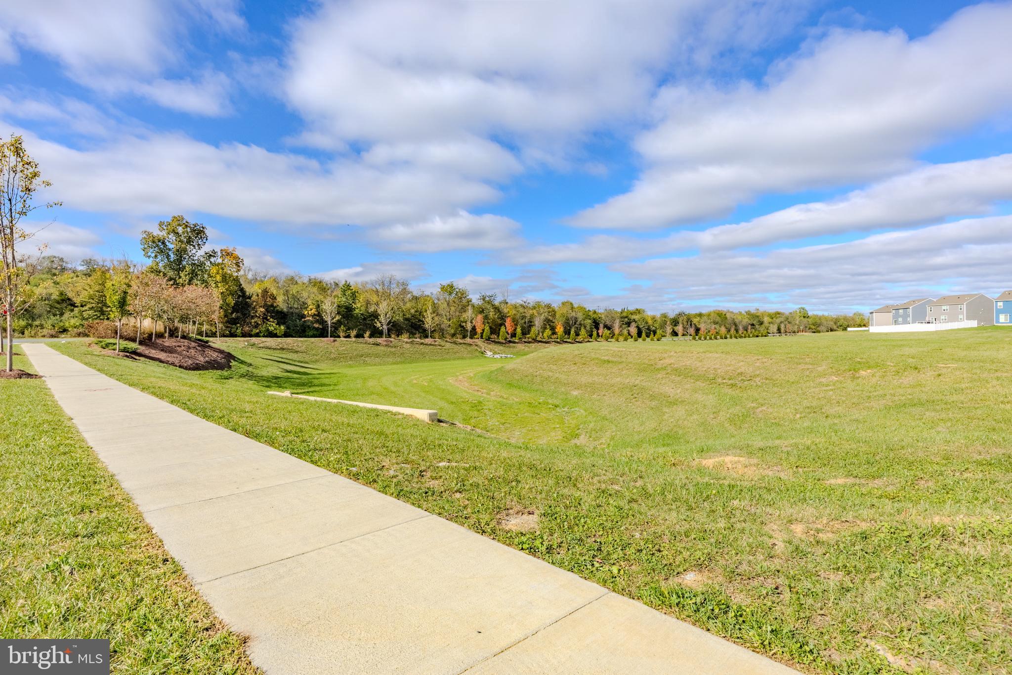 WEST WIND - Residential Lease