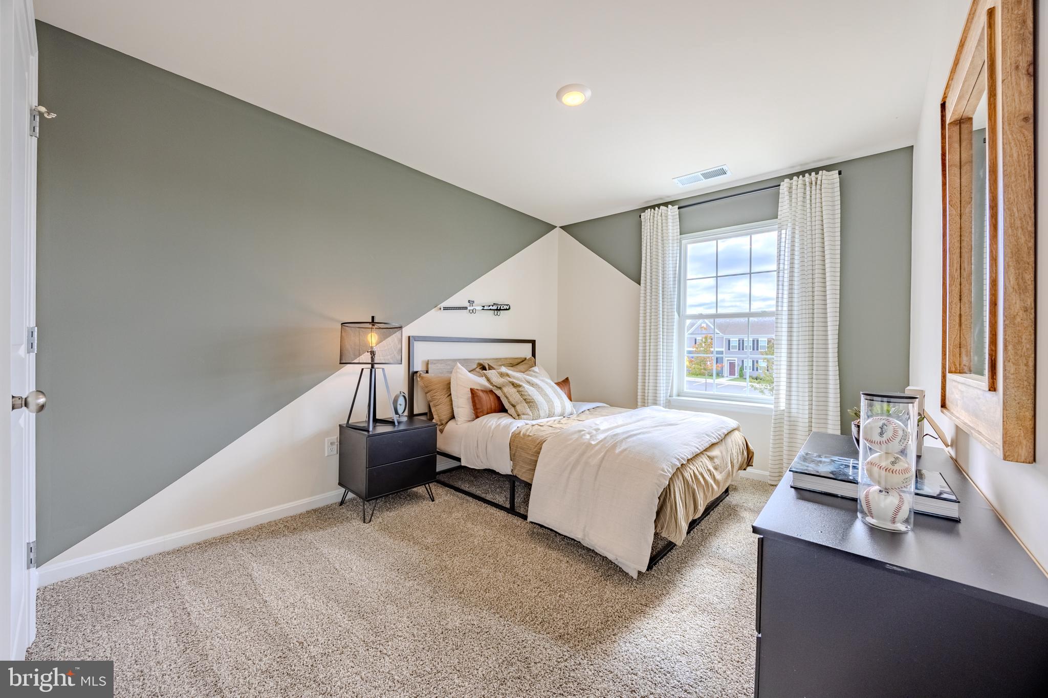 WEST WIND - Residential Lease