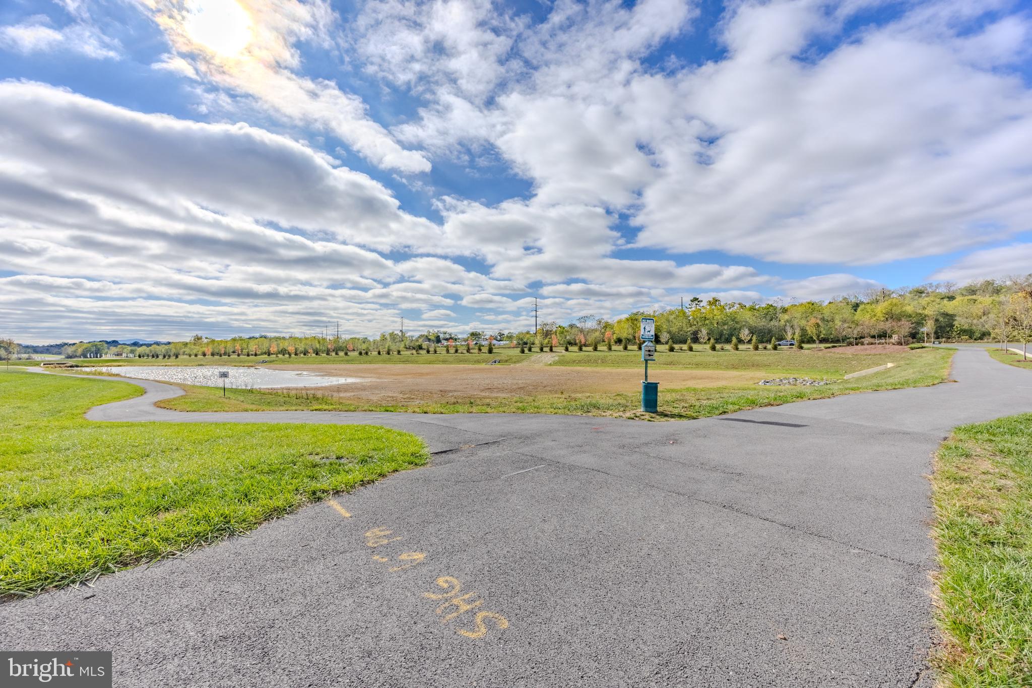 WEST WIND - Residential Lease