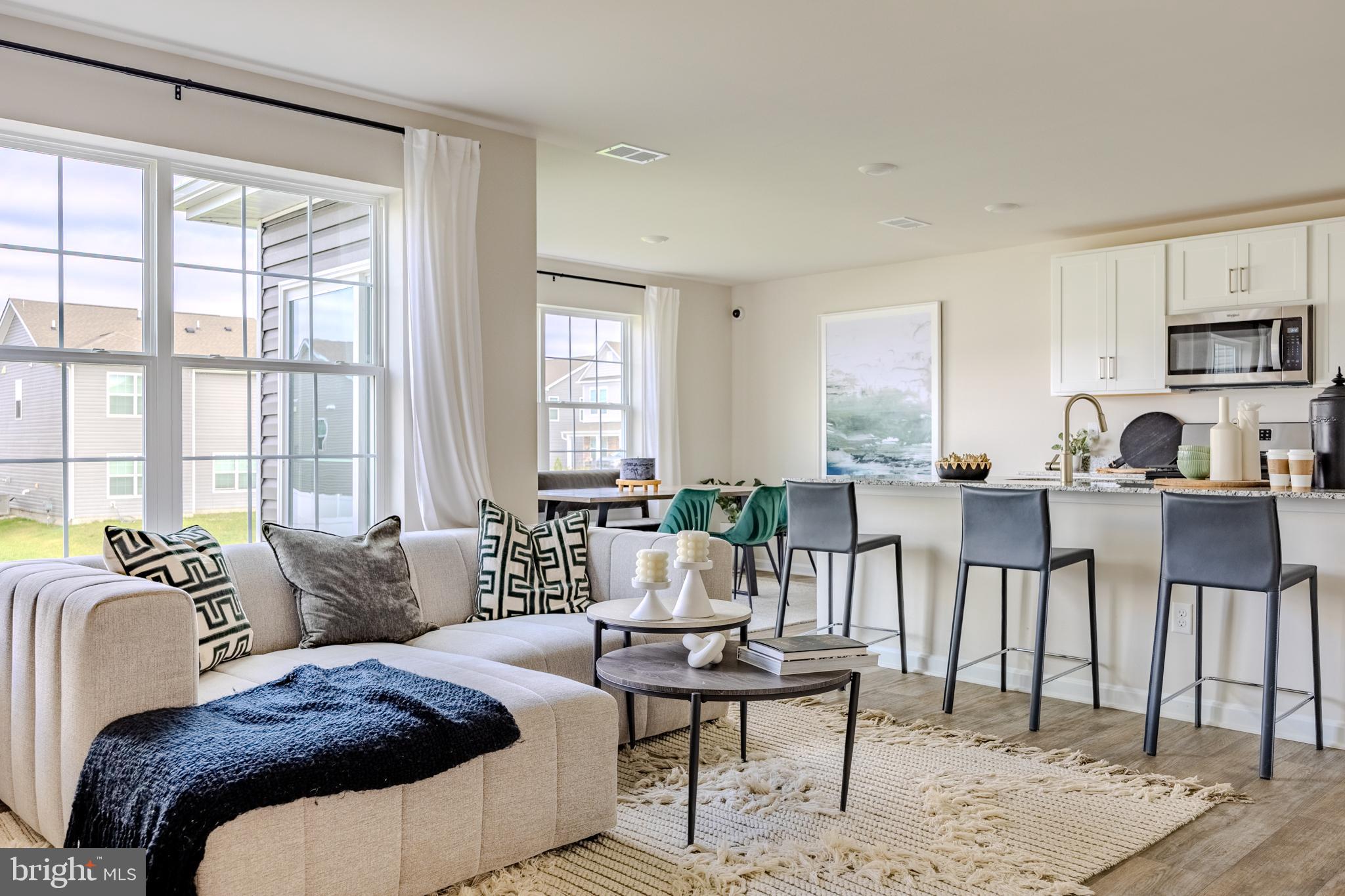 WEST WIND - Residential Lease