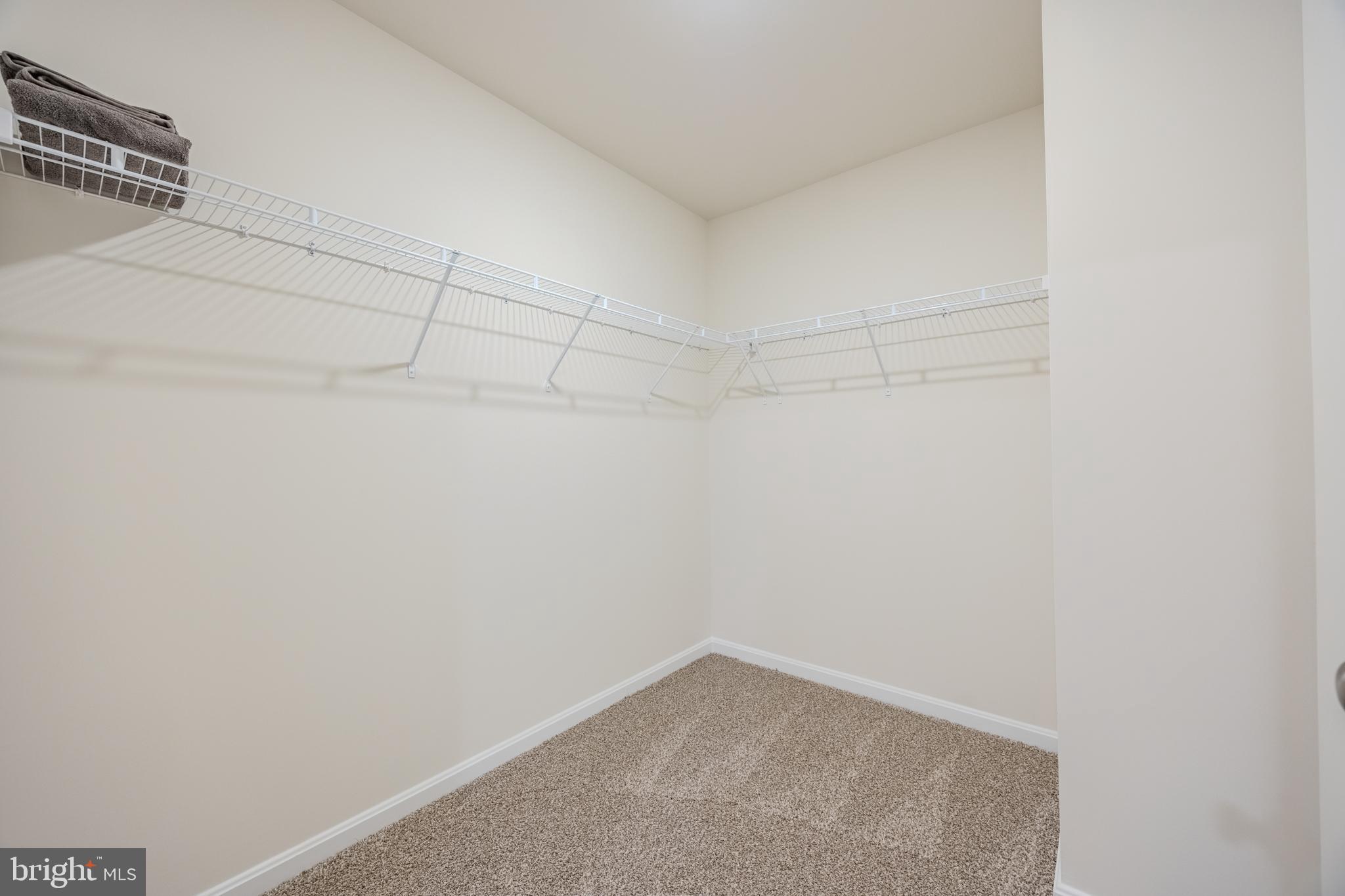 WEST WIND - Residential Lease