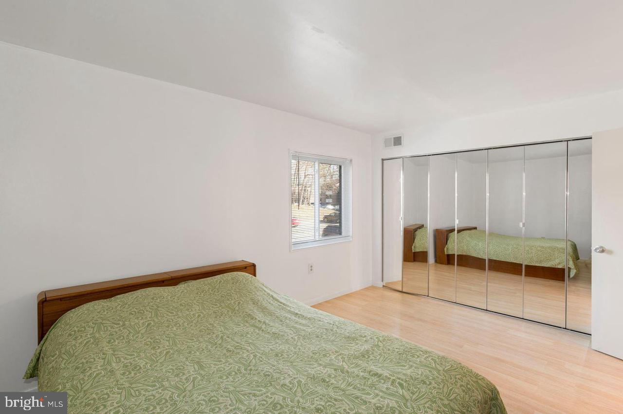 1532 NORTHGATE SQUARE 12A