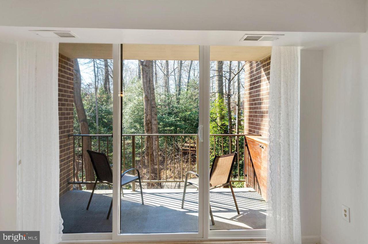 1532 NORTHGATE SQUARE 12A