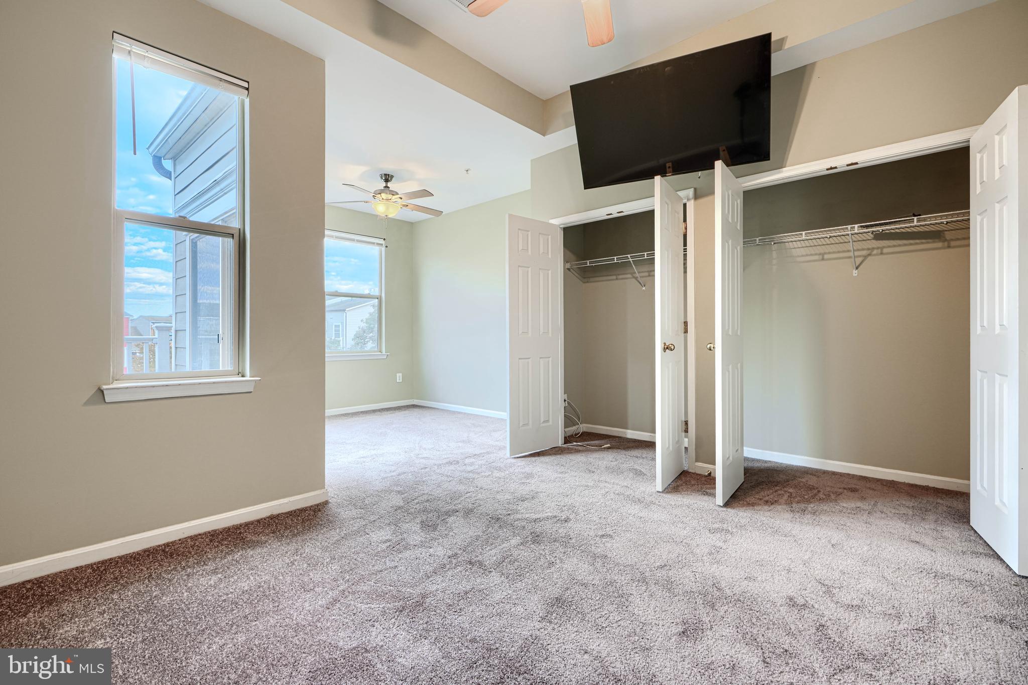 ALBEMARLE SQUARE - Residential