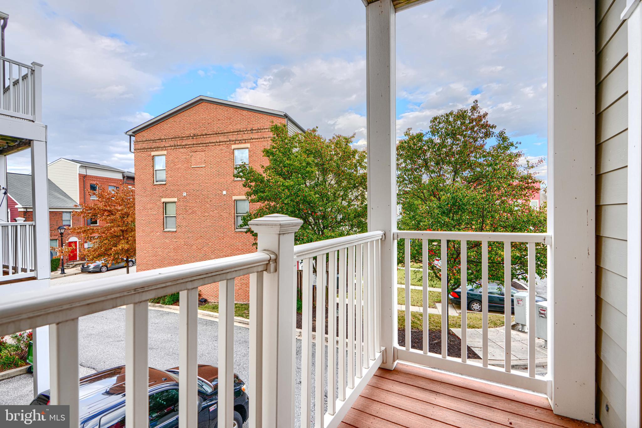 ALBEMARLE SQUARE - Residential