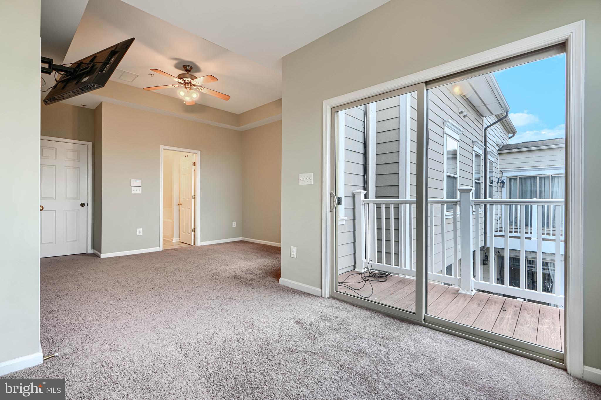 ALBEMARLE SQUARE - Residential