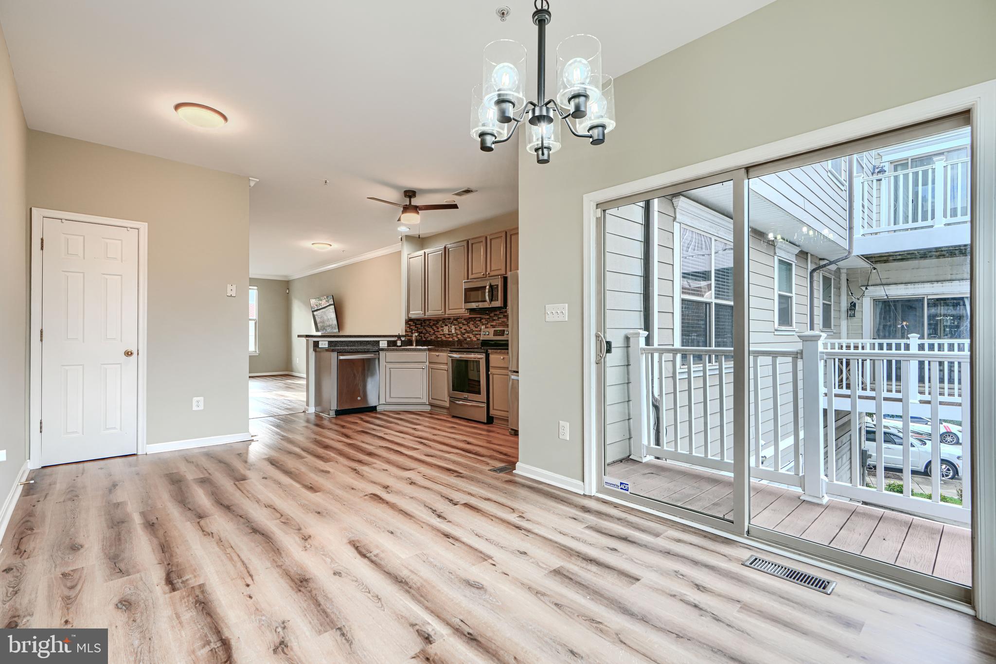 ALBEMARLE SQUARE - Residential