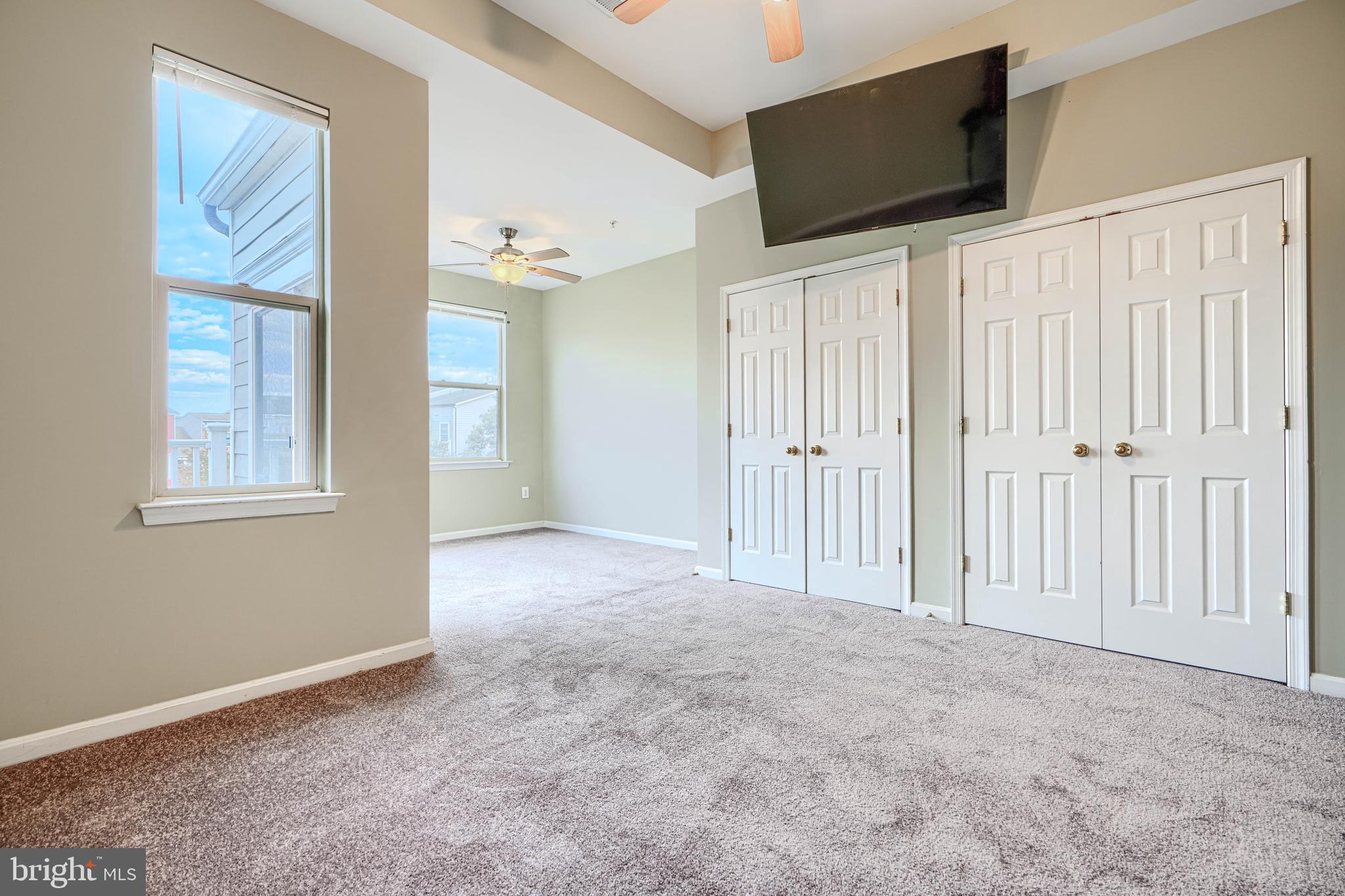 ALBEMARLE SQUARE - Residential