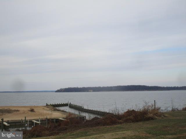 CRYSTAL BEACH MANOR - Residential