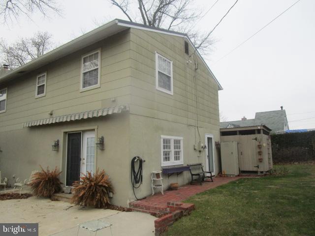 CRYSTAL BEACH MANOR - Residential