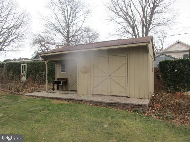 CRYSTAL BEACH MANOR - Residential