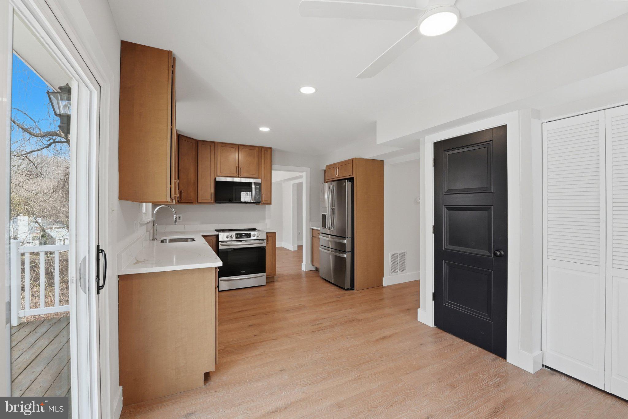 THE HIGHLANDS - Residential