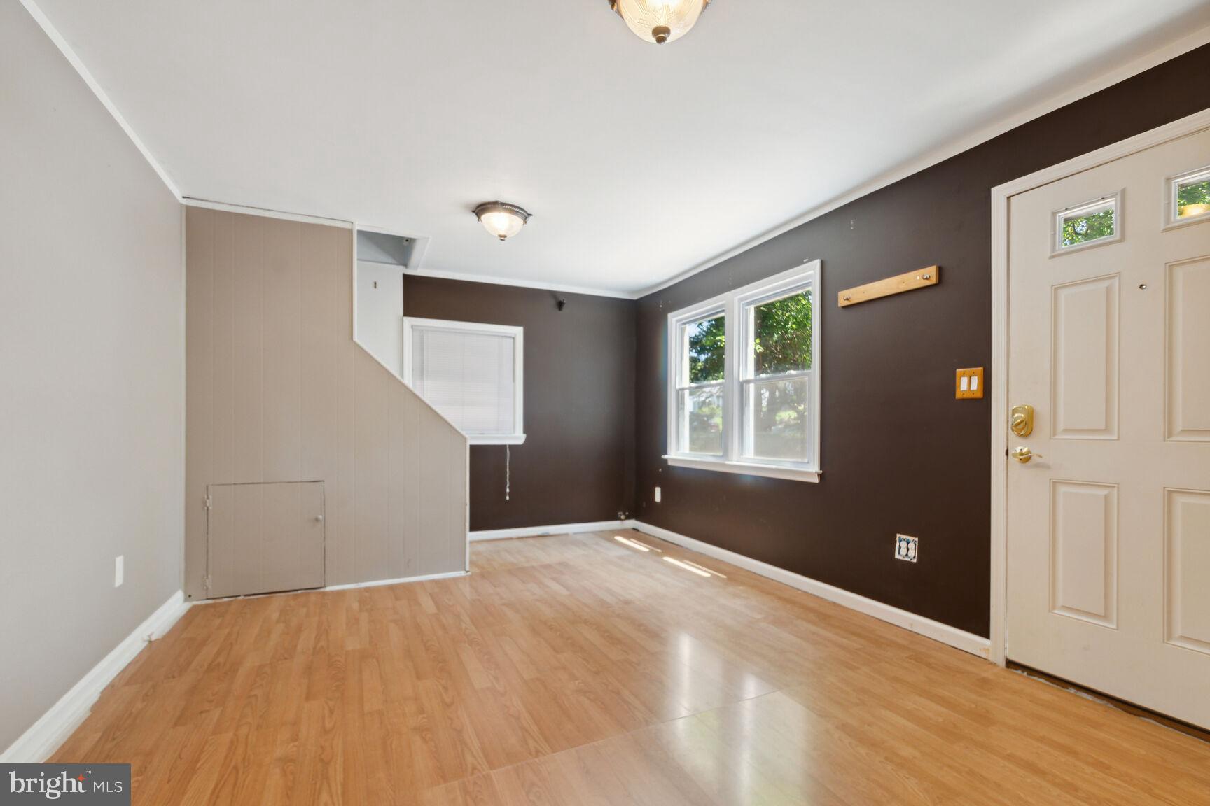 VEIRS MILL VILLAGE - Residential