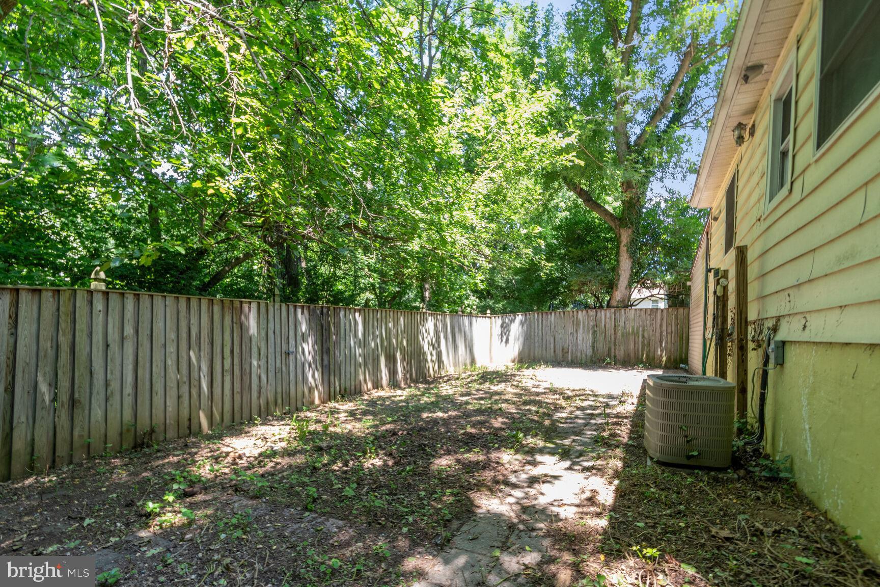 VEIRS MILL VILLAGE - Residential