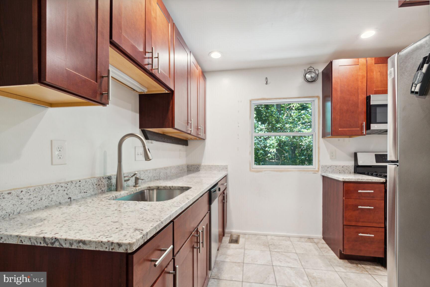 VEIRS MILL VILLAGE - Residential