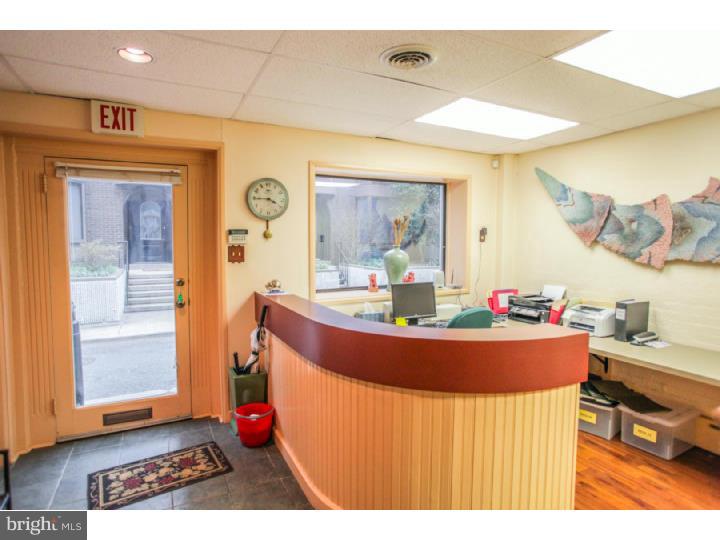 RITTENHOUSE SQUARE - Commercial Sale