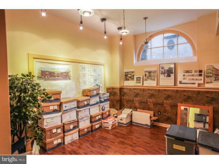 RITTENHOUSE SQUARE - Commercial Sale