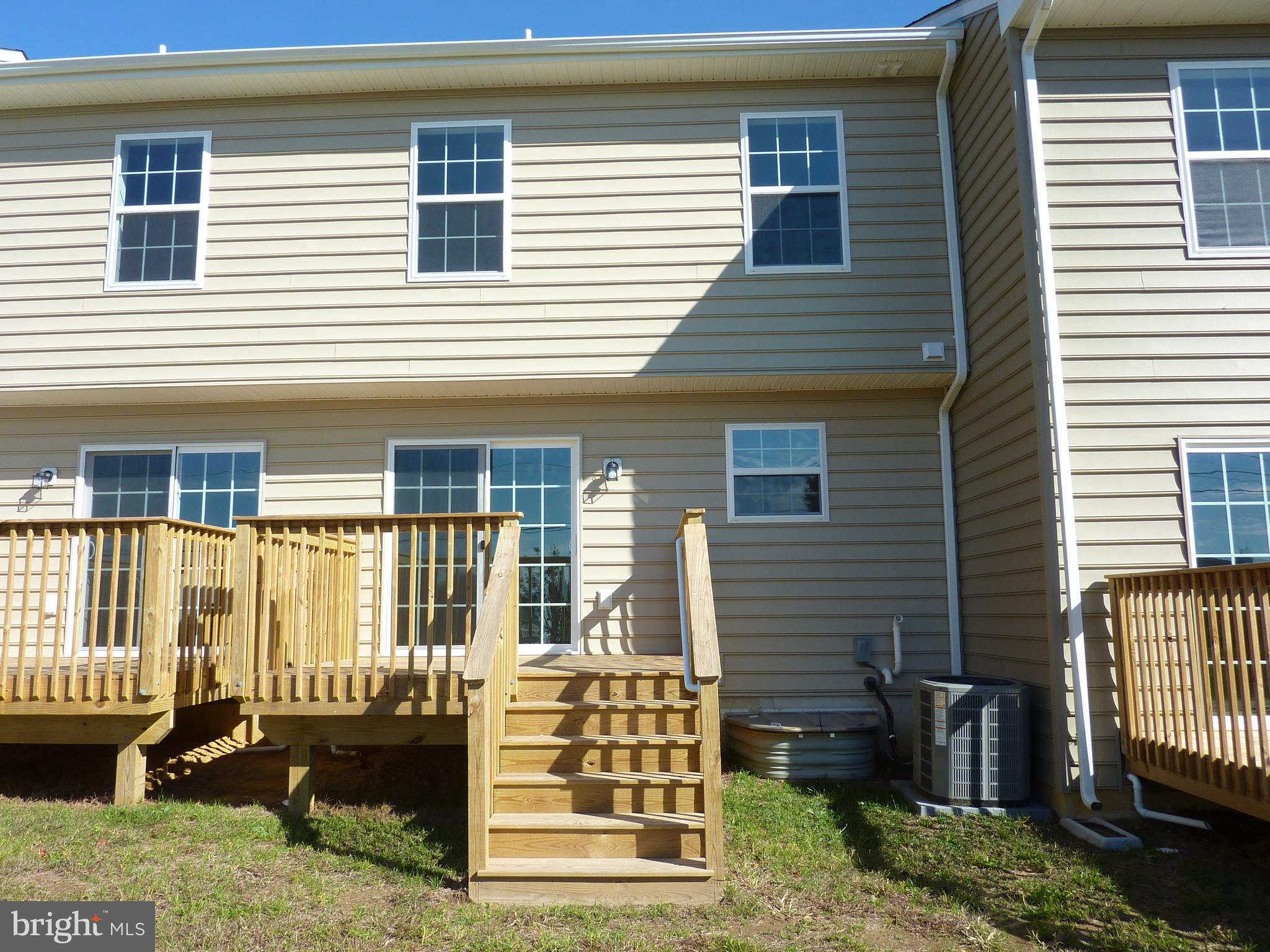 CAMBRIA VILLAGE - Residential