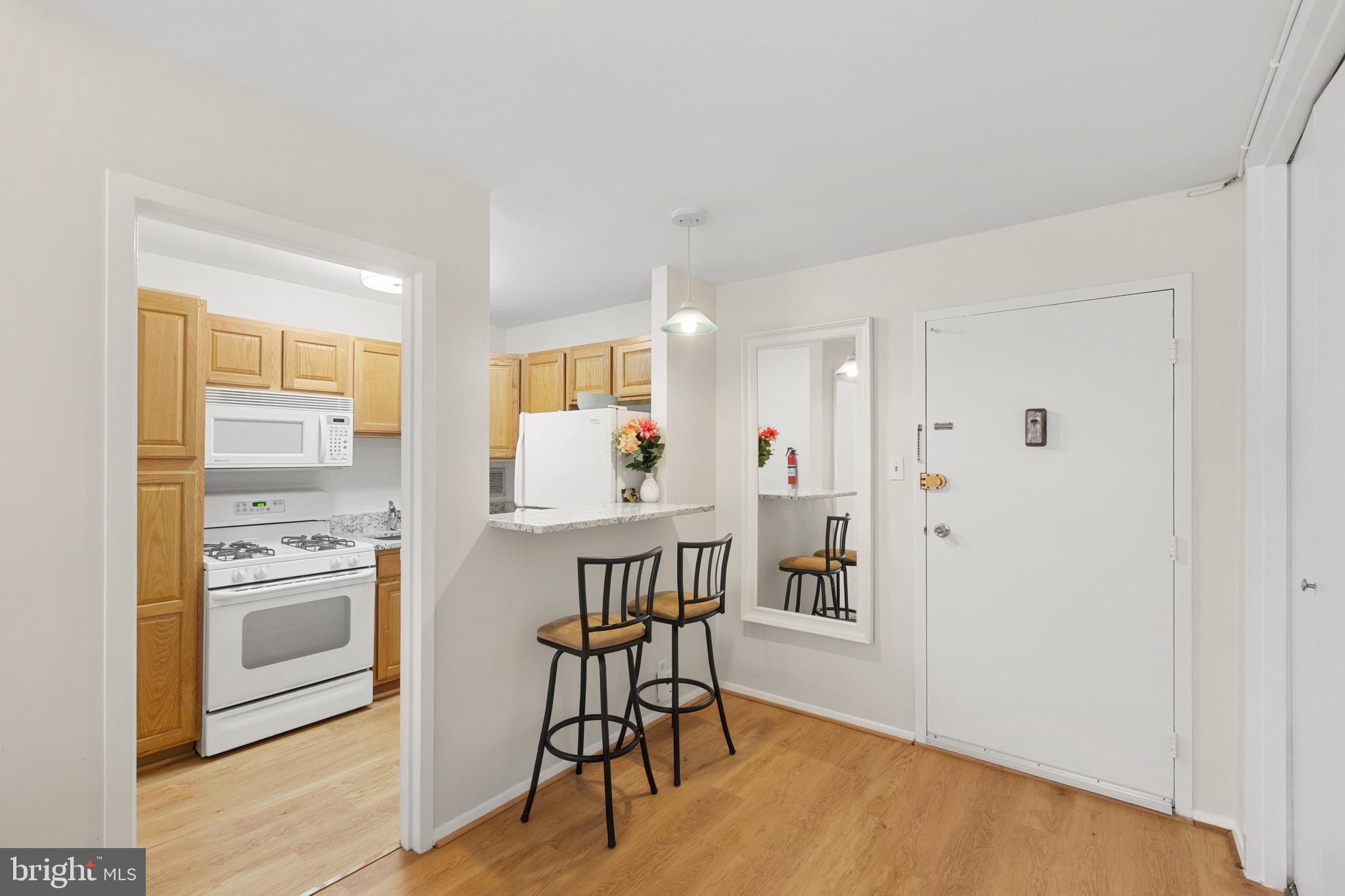 2401 H STREET NW 512