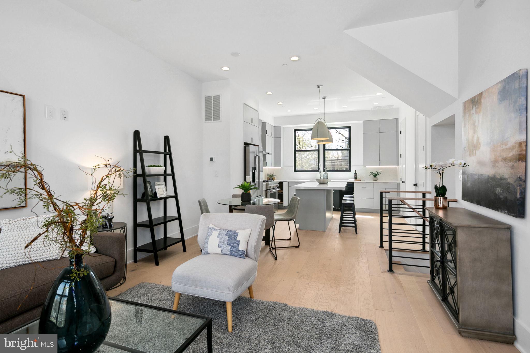 CLARENDON - Residential