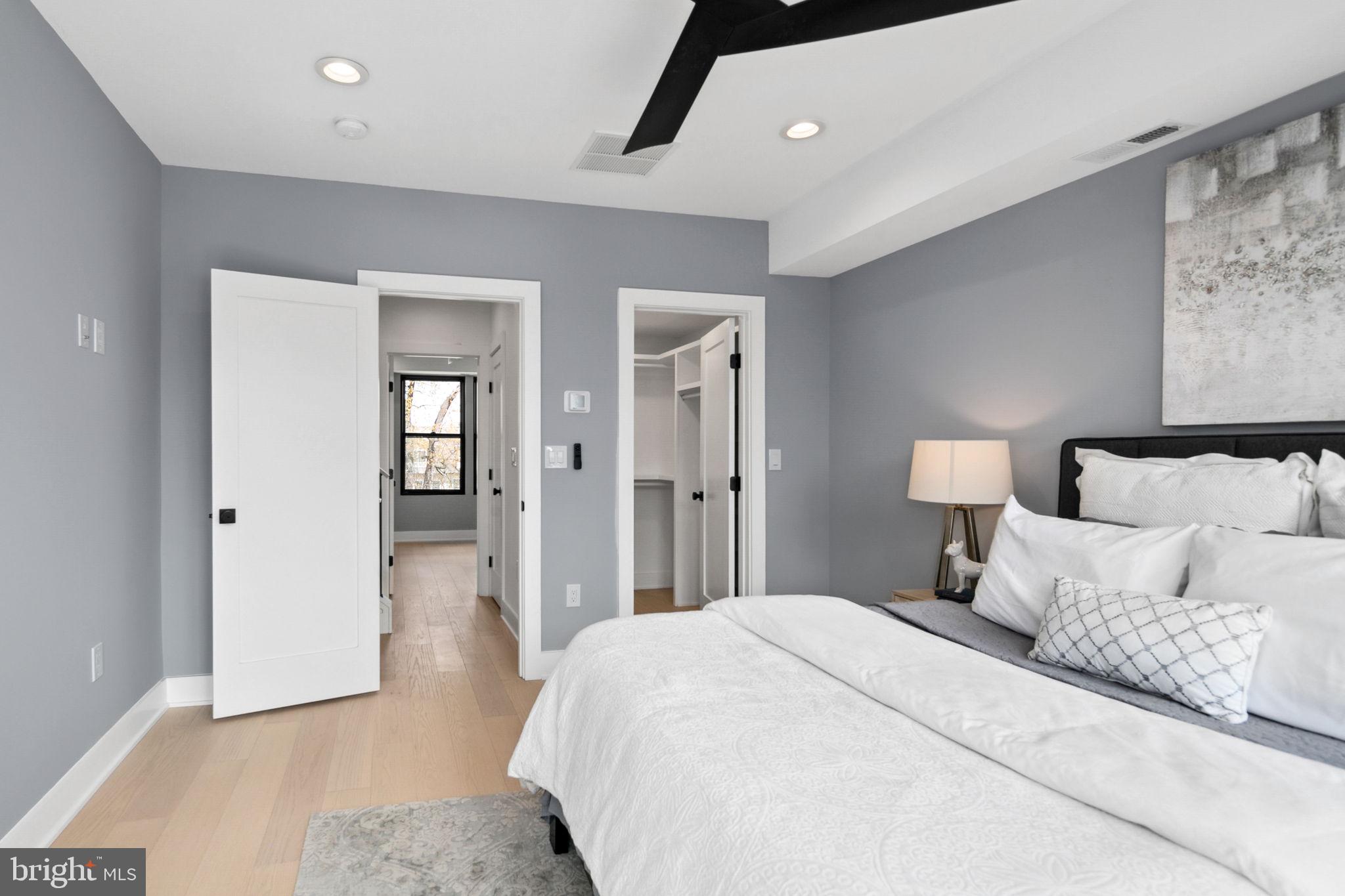 CLARENDON - Residential